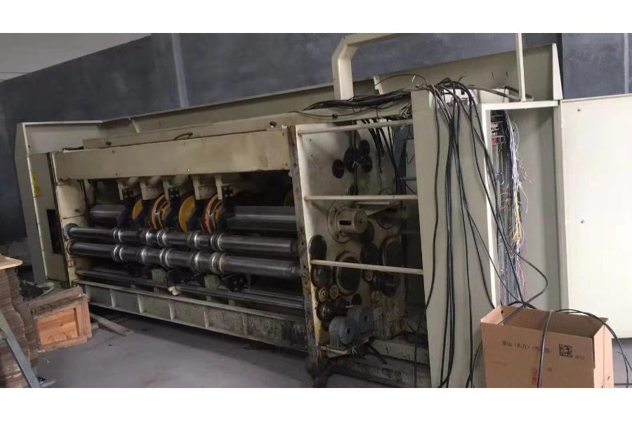 開槽機(jī).jpg 開槽機(jī).jpg